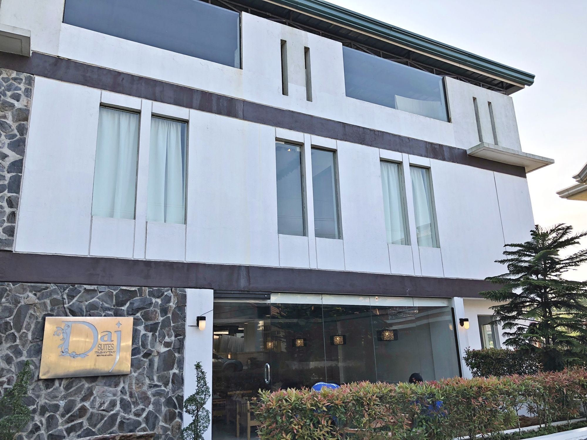 Daj Suites Boutique Hotel Тагайтай Экстерьер фото